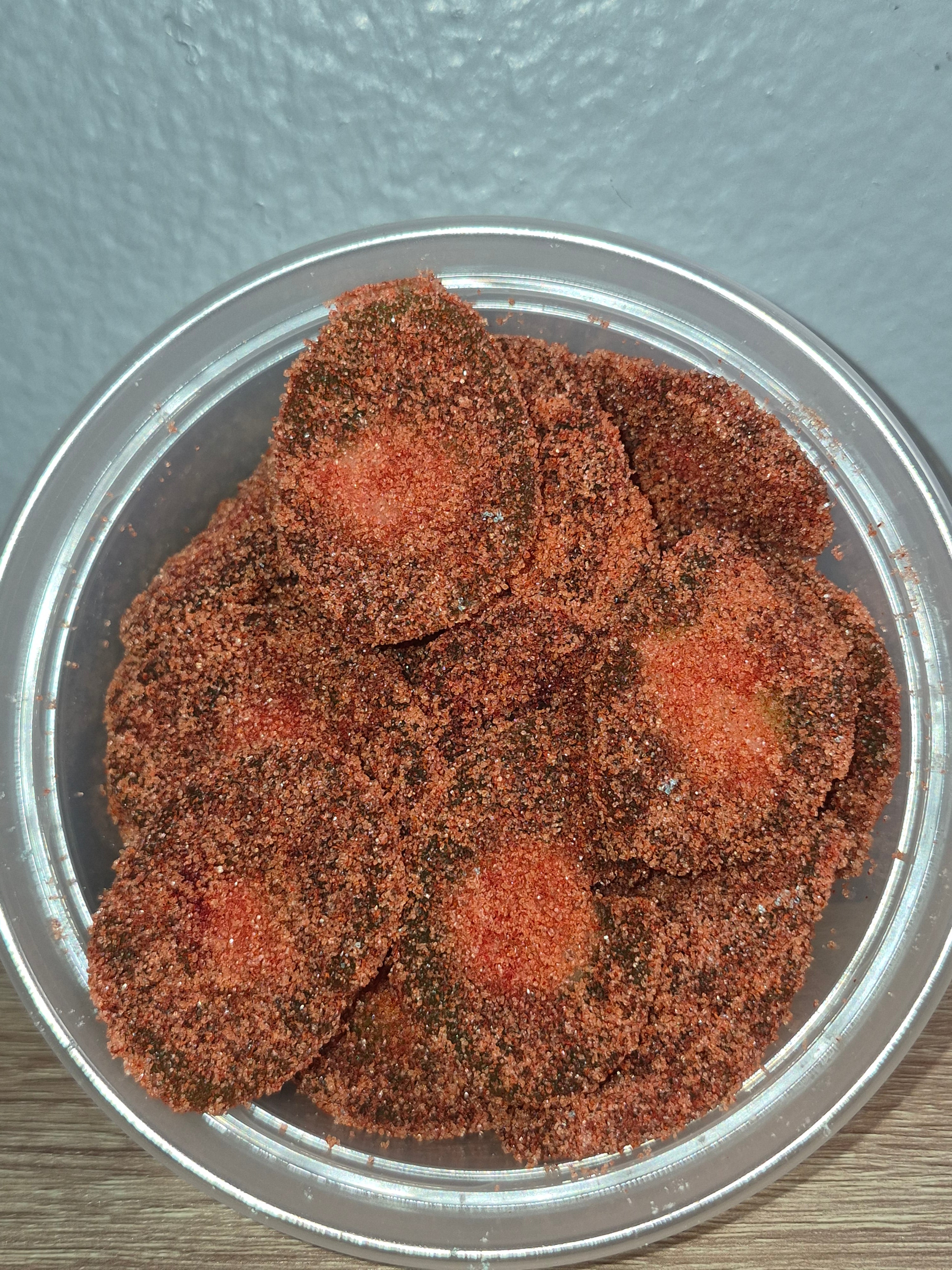 Bundle kiwis,manguitos , worms and watermelon slices