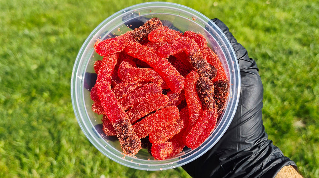 Gummy worms enchilados